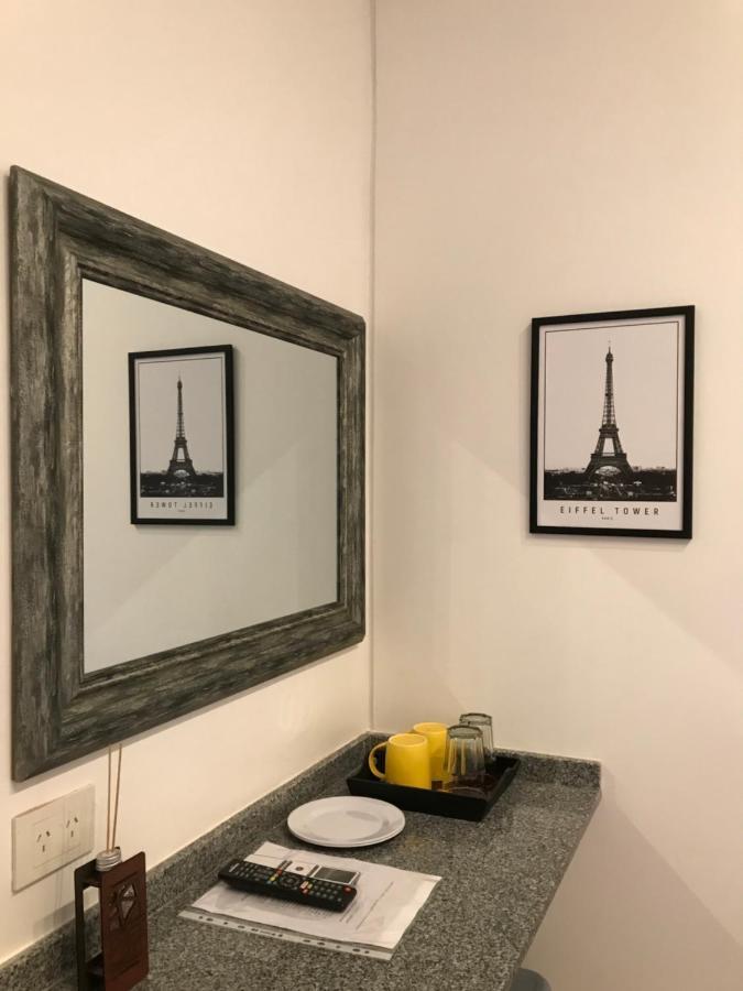 Habitaciones En Suite Balcarce Buenos Aires Bagian luar foto