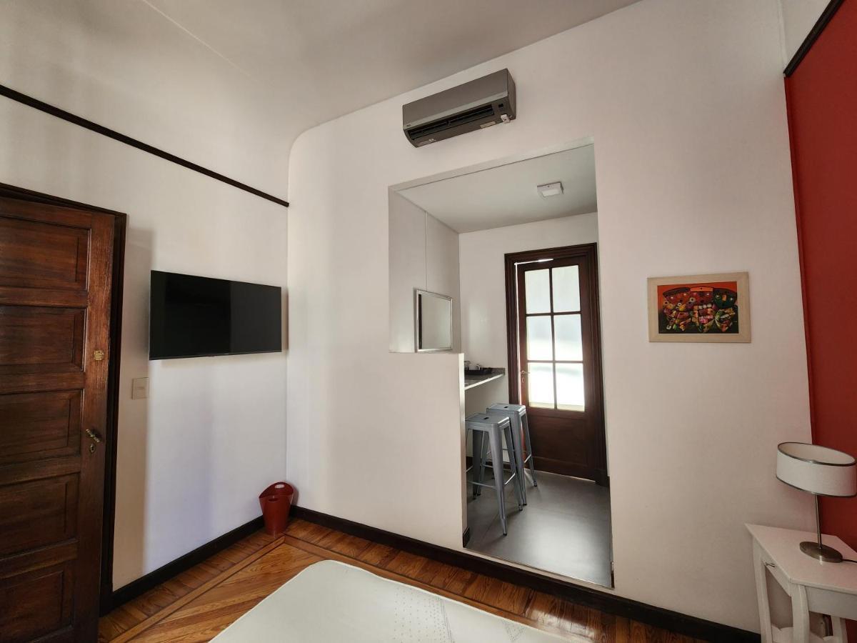 Habitaciones En Suite Balcarce Buenos Aires Bagian luar foto